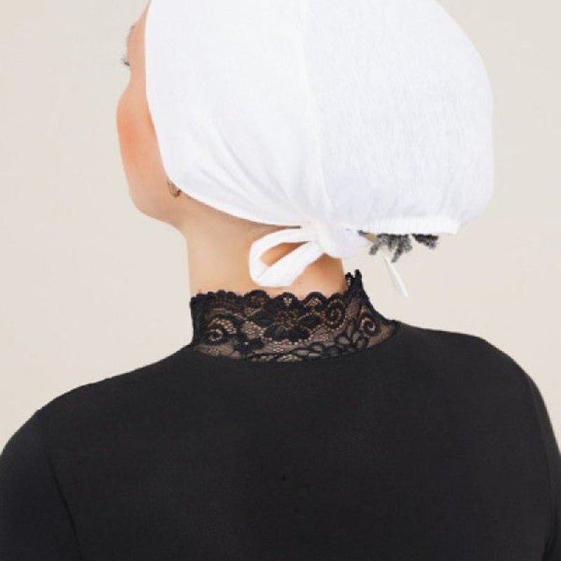 Seamless Pattern White Bonnet