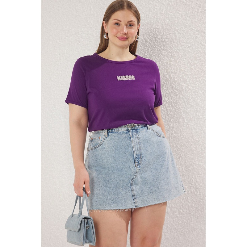 Curve Women's Embroidered / Embroidered Short Regular Plus Size T-Shirt