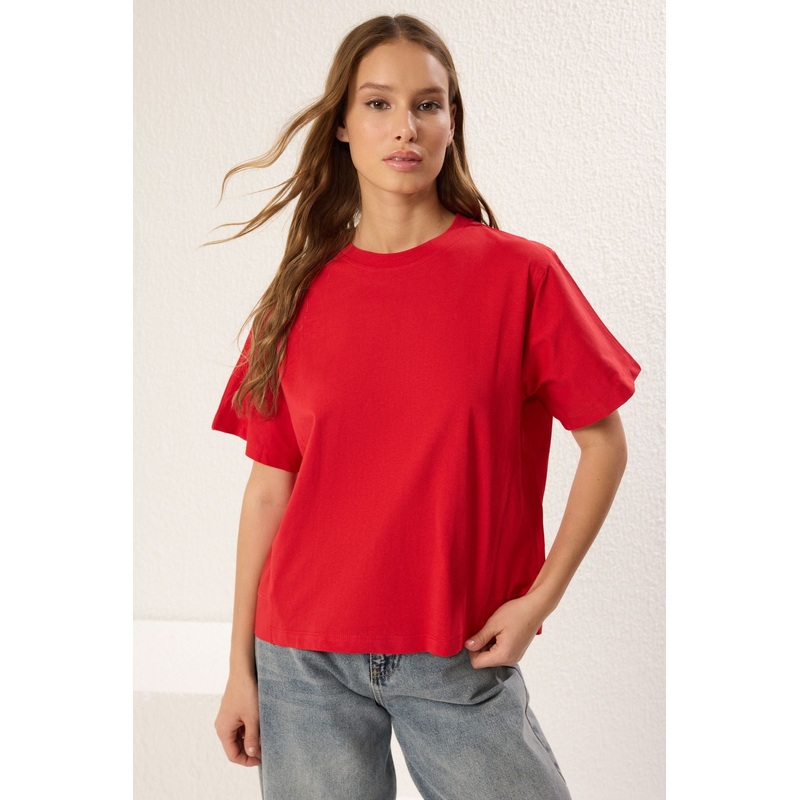Women's Plain Three-Quarter Sleeve Relaxed Fit T-Shirt