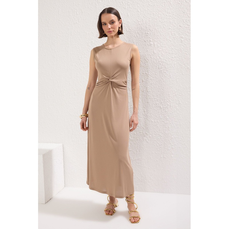 Women's Beige Straight Maxi Sleeveless Day And Night Slim Dress