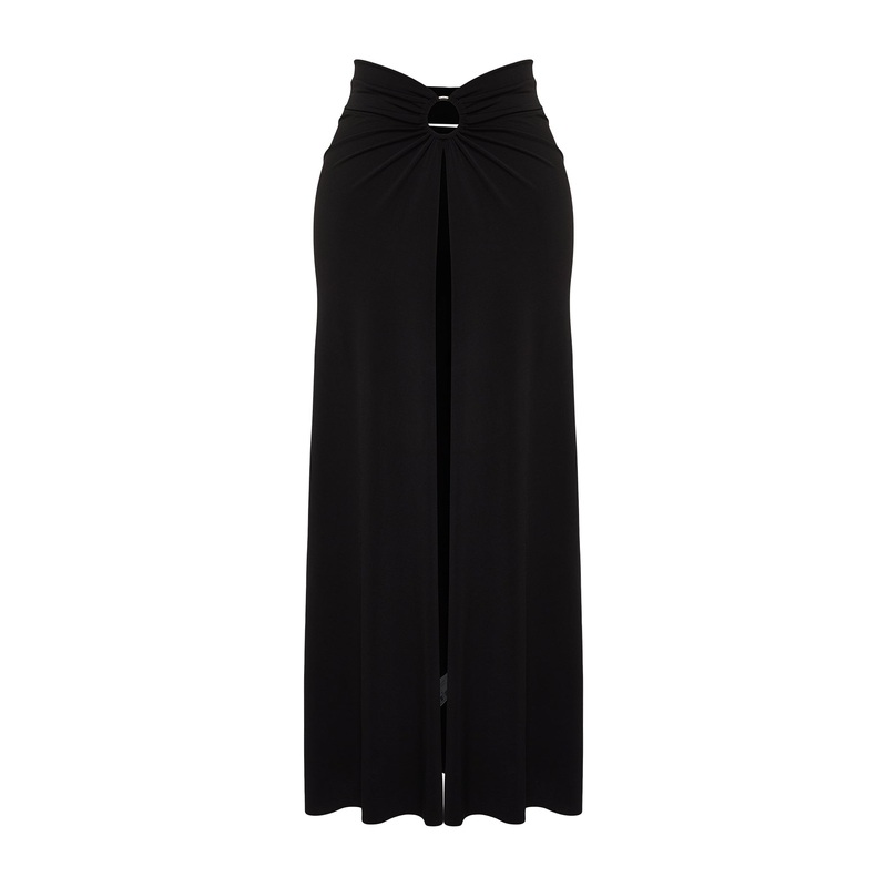 Women's Black Plain Maxi Pareo