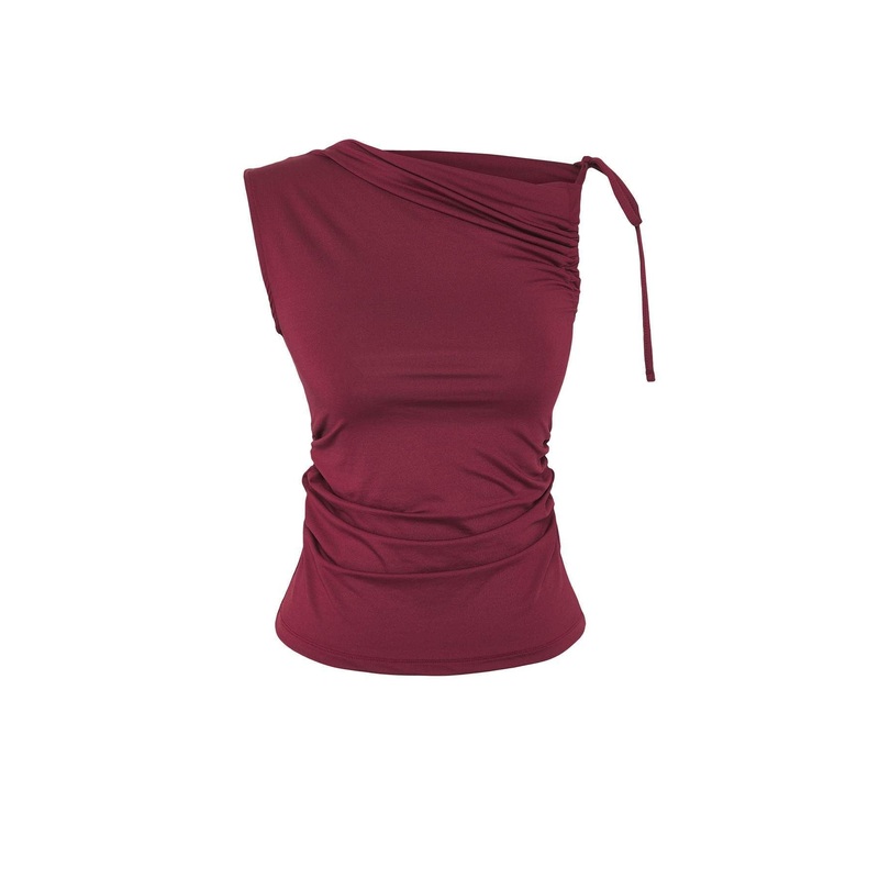Women's Burgundy Straight Sleeveless Slim Blouse