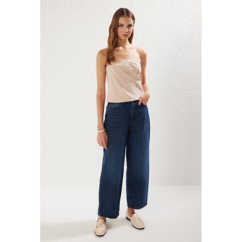 Women's Plain Sleeveless Slim Fit Blouse