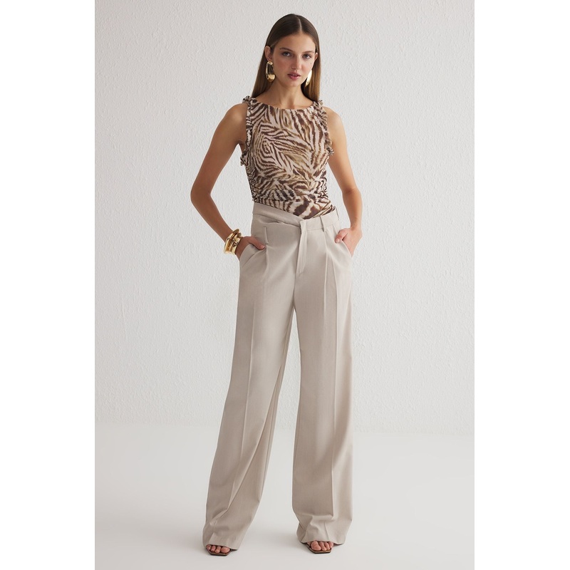 Women's Very Colorful Animals Sleeveless Fitted Body