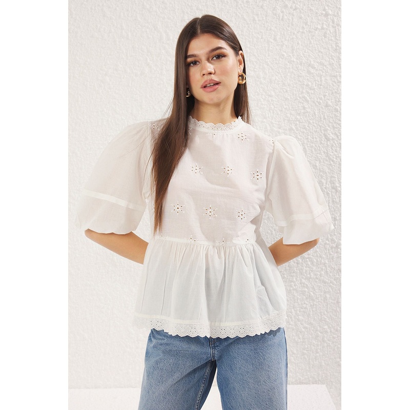 Women's Plain Short Slim Fit Blouse