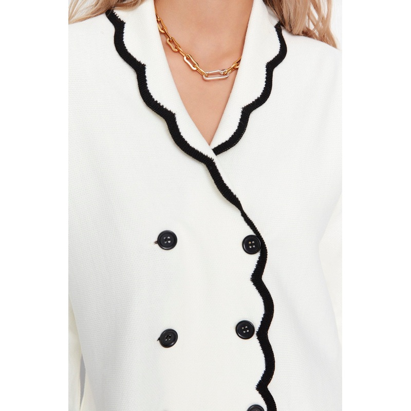 Limited Edition Button Detailed Double Breasted Collar Knitwear Cardigan TWOAW22HI0359