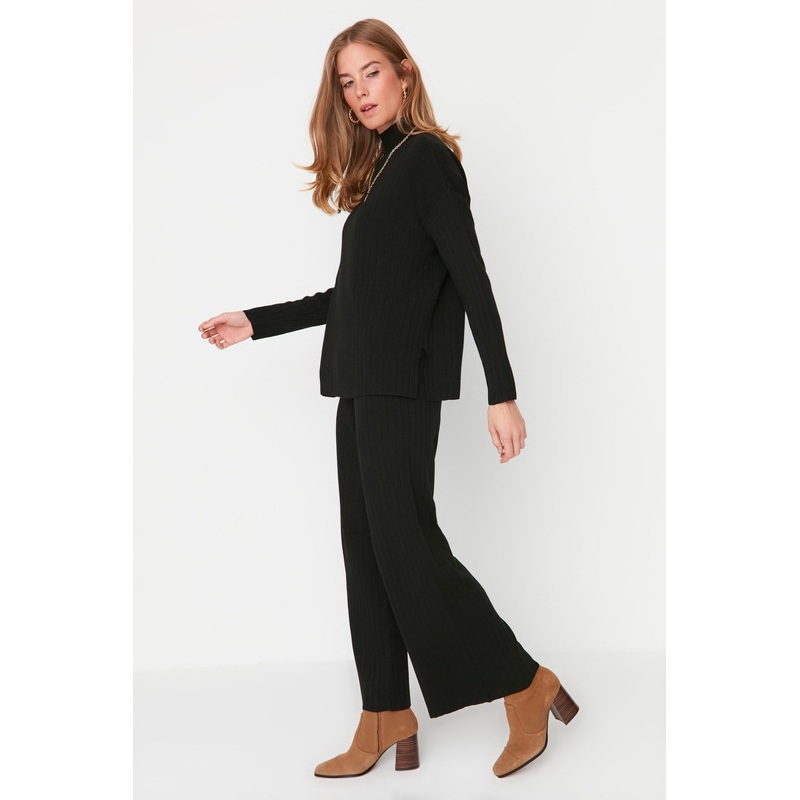 Ribbed Stand Up Collar Knitwear Bottom-Top Suit TWOAW23AU00255