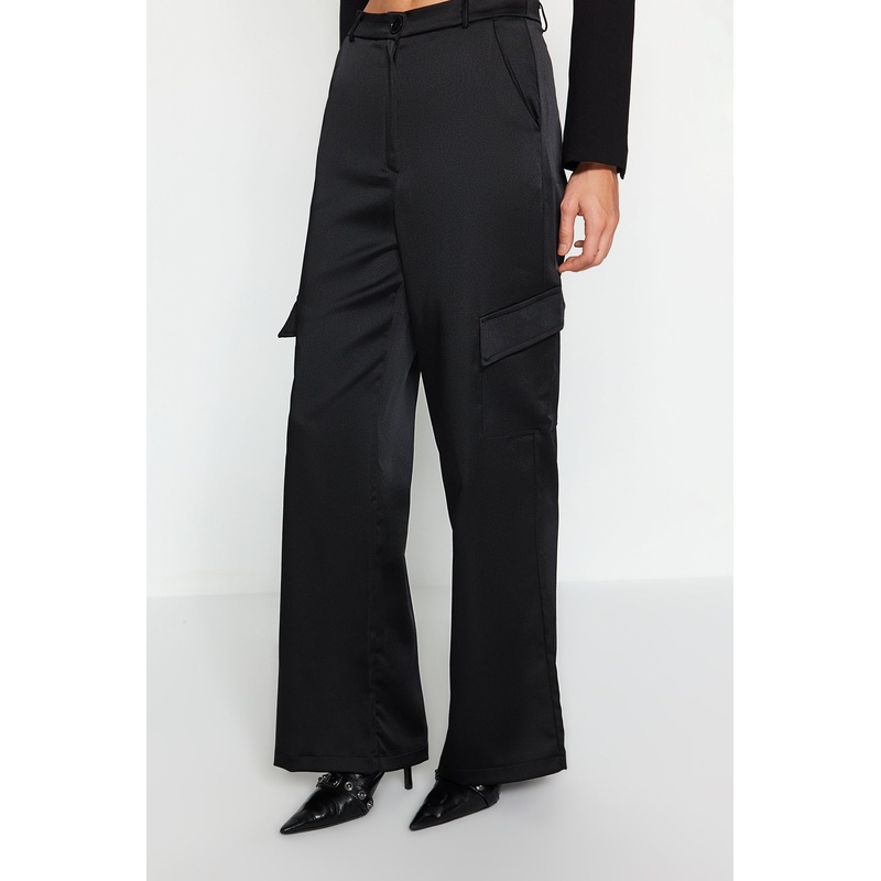 Black Wide Leg Satin Weave Cargo Pants TWOAW24PL00214