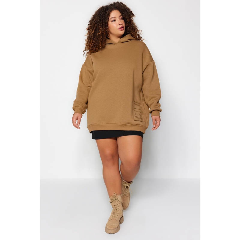 Curve Women's Brown Slogan Long Sleeve Relaxed Fit Plus Size Sweatshirt