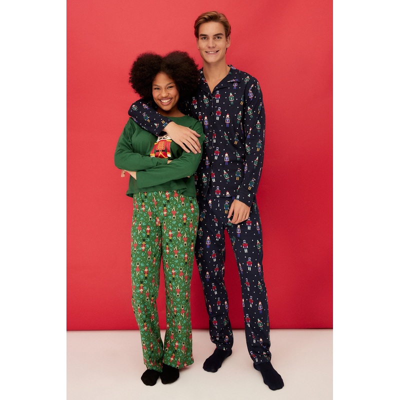 Man Men's Christmas Long Sleeve Homewear Regular Pajamas Set
