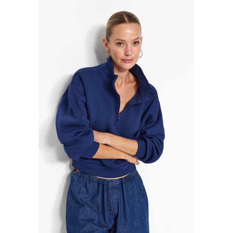 Women's black Straight Long Sleeve Fitted Sweatshirts