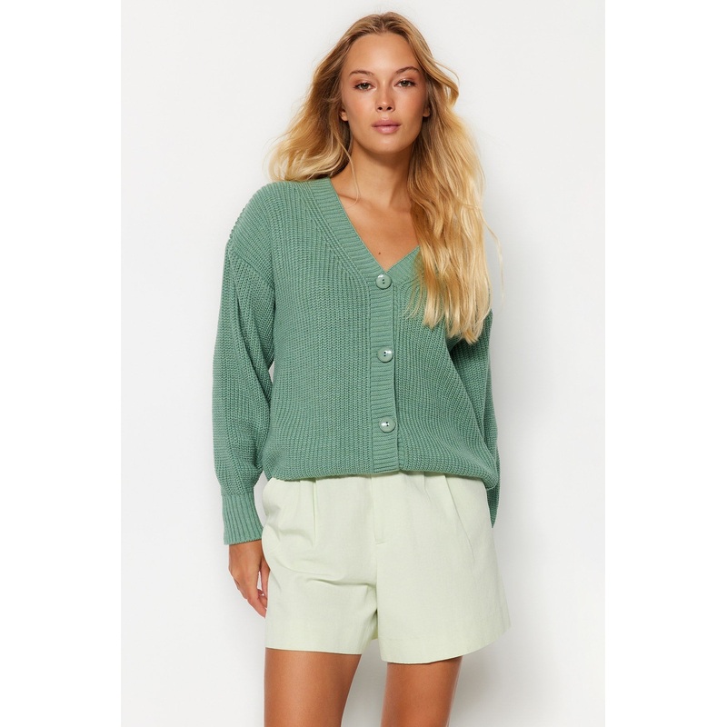 Women's Green Plain Long Sleeve Regular Fit Cardigan