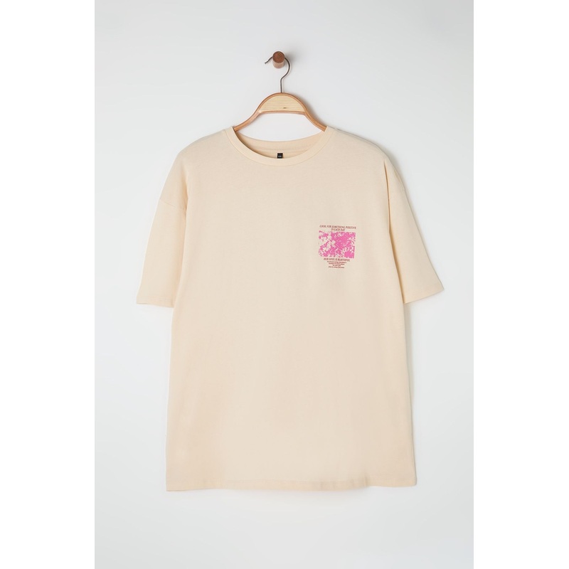 Curve Women's Beige BackPrint Short Oversize Plus Size T-Shirt