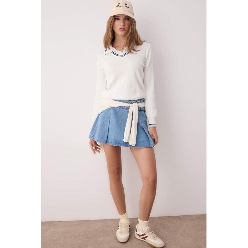 Women's Striped Short Regular Sweater