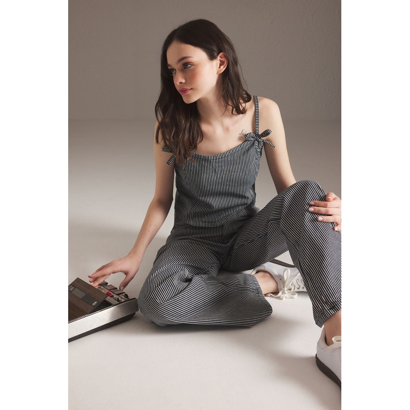 Women's Navy Blue Striped Hanging Fitted Blouse