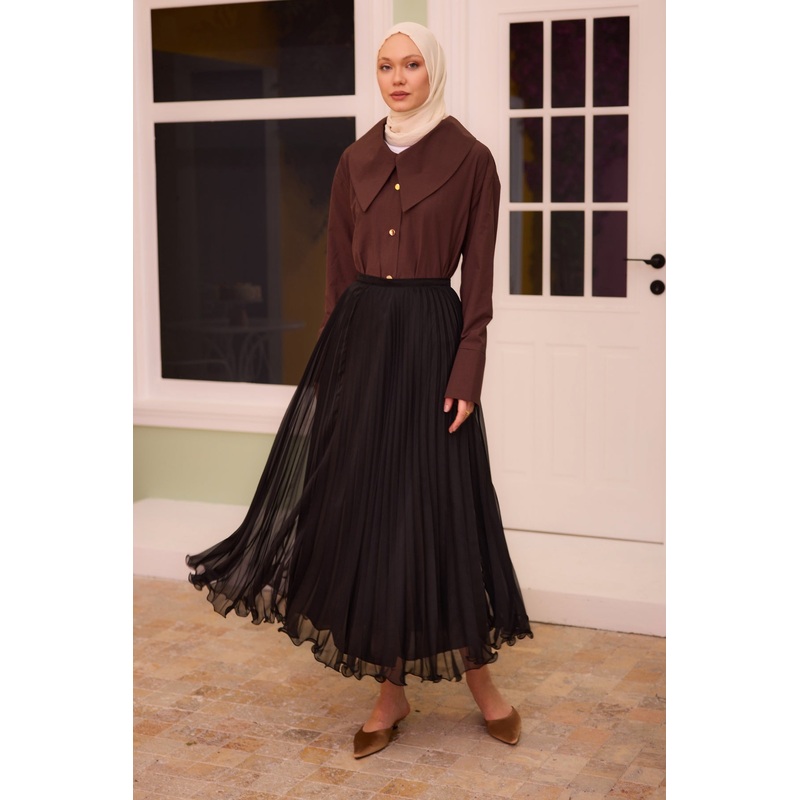 Black Chiffon Skirt With Zipper Details