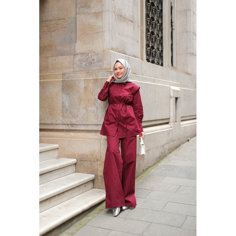 Elegant Set With External Padding Detail Burgundy