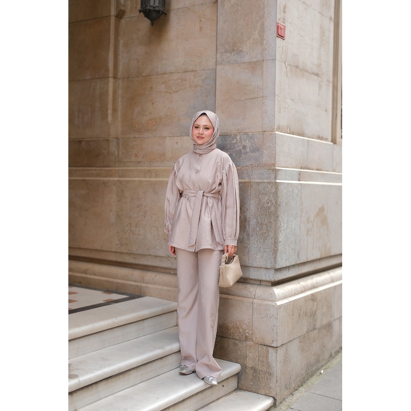 Pleated Detail Belted Two-Piece Suit Powder