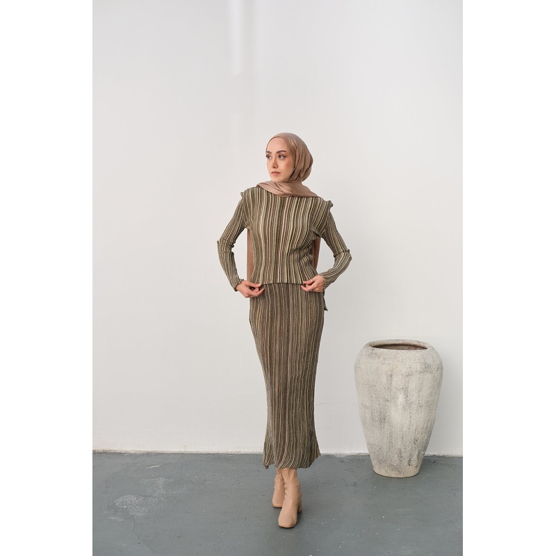 Glitter Stripe Pattern Skirted Set  Oil Green