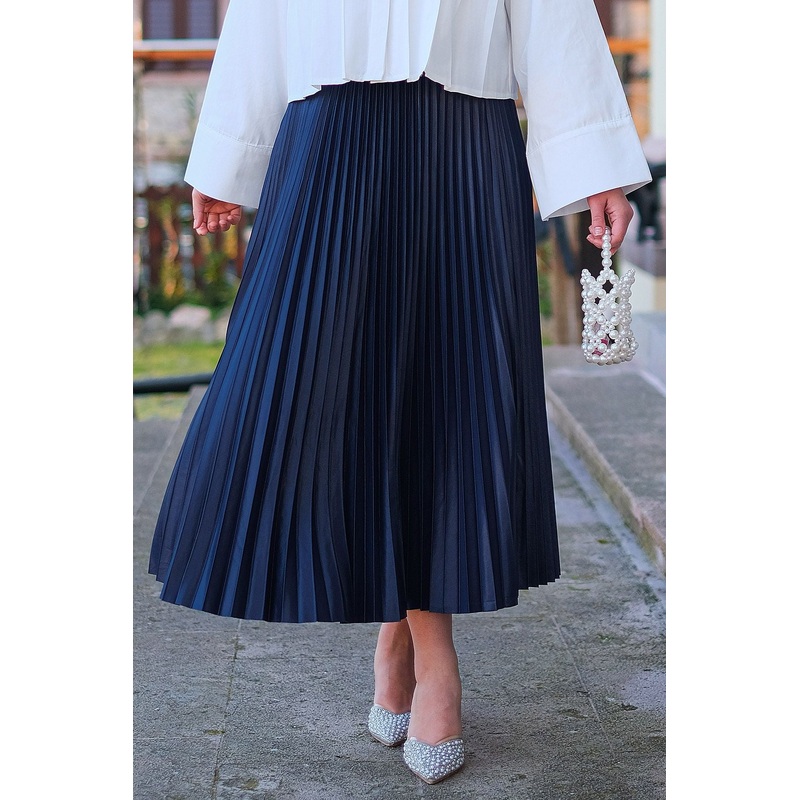Elisa Pleated Skirt Navy Blue