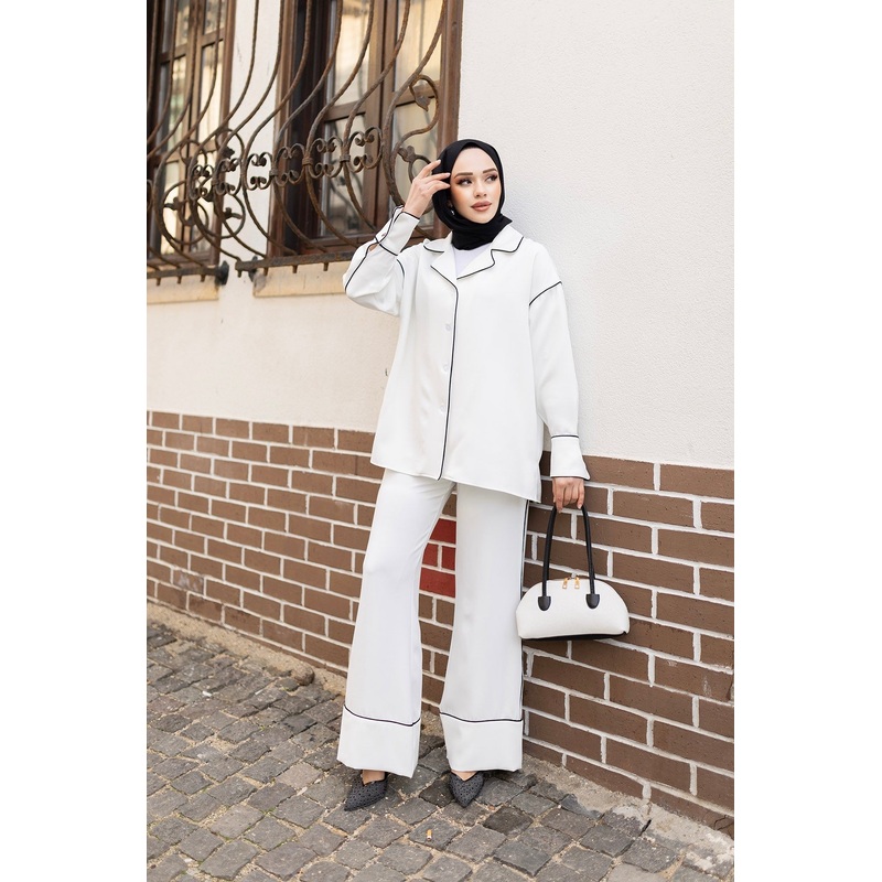 White Two-Piece Set With Stripe Detail