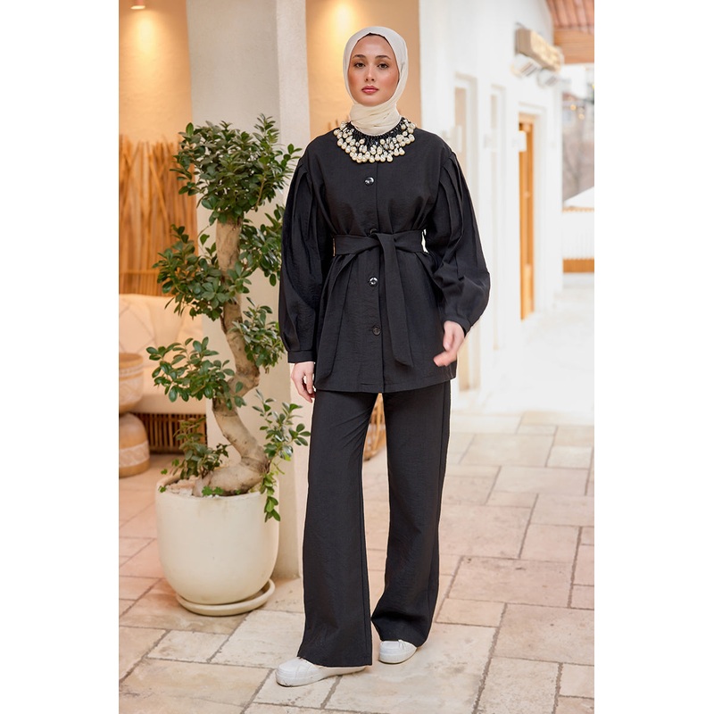 Pleated Detail Belted Two-Piece Set Black