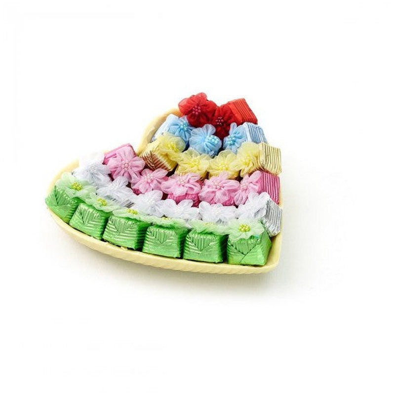 Mixed Flower Decorated Stone Chocolate With Ivory Figure Base