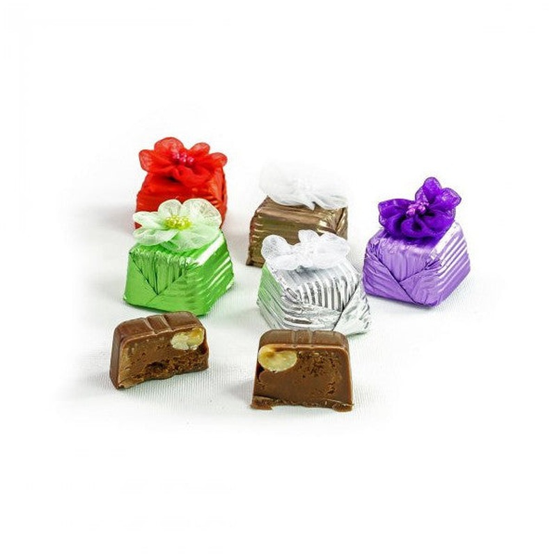 Bulk Flower Decorated Stone Chocolate Mix (1 Kg)