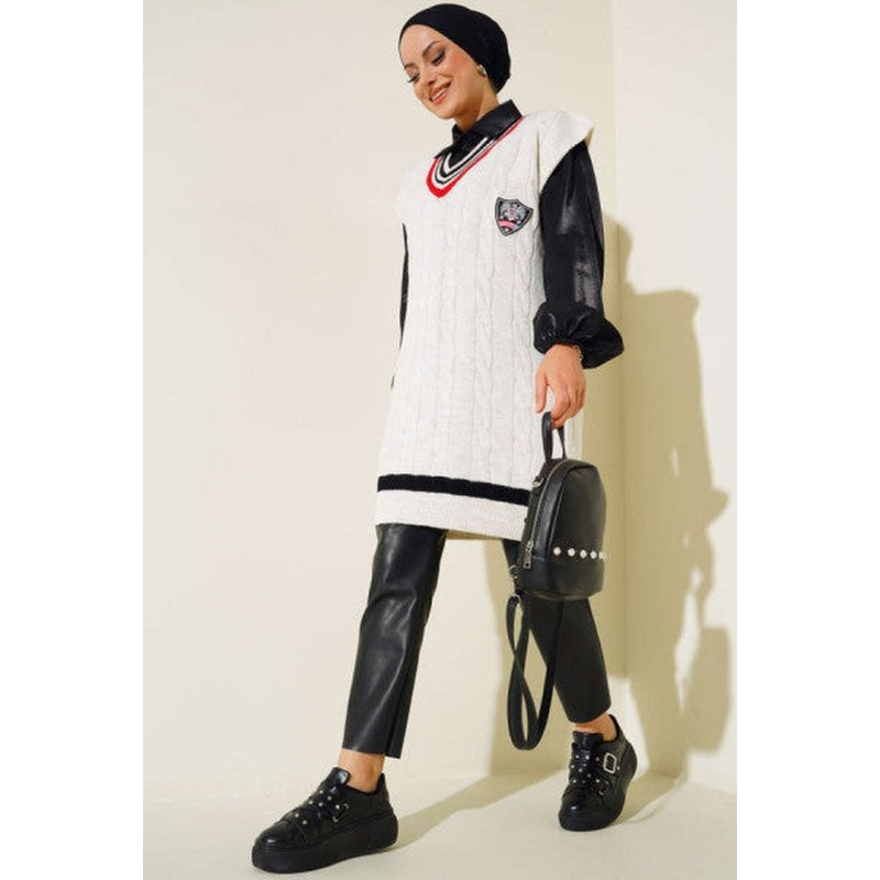 V-Neck Embroidered Long Knitted Sweater