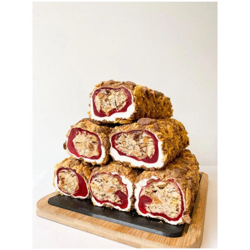 Strawberry Flavored Sultan Sarma Turkish Delight with Almond and Hazelnut Cream 500 gr