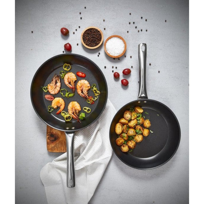 Amboss Dark Granite Deep Pot With Glass Lid Fireproof Non-Stick Titanium Coating - 20 Cm